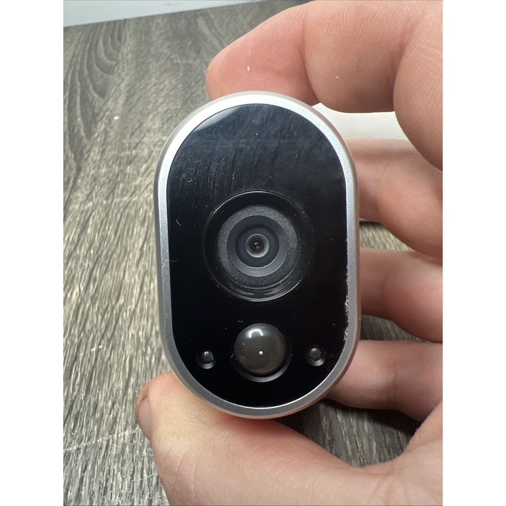 Netgear Arlo VMC3030 Wireless HD Security Camera Lot 2 White Indoor Outdoor Add - Picture 4 of 16